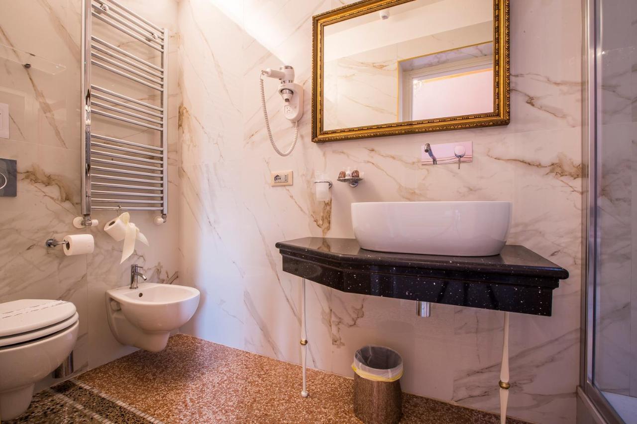 רומא Trastevere Royal Suite Trilussa מראה חיצוני תמונה